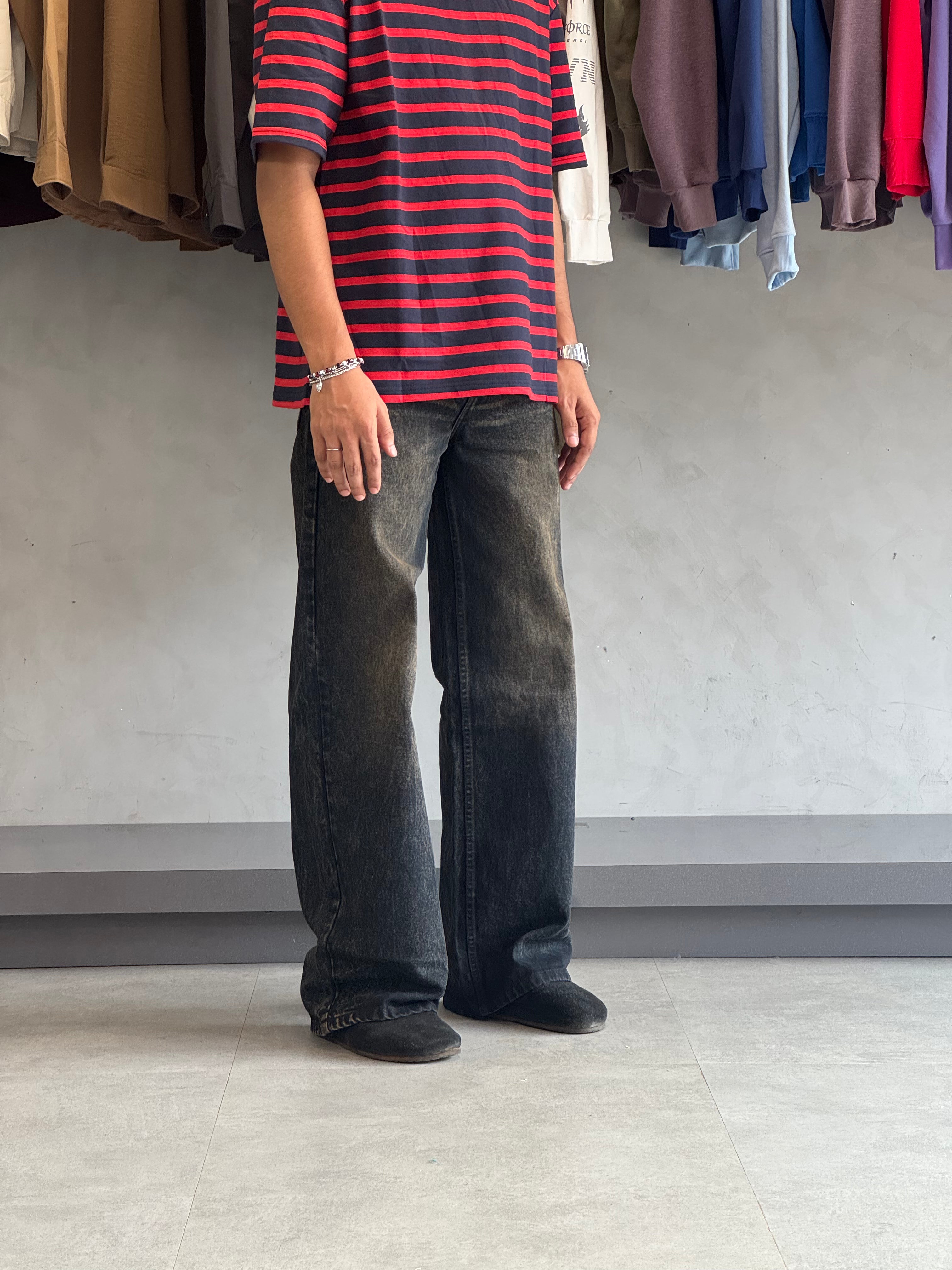 WIDE-LEG JEANS